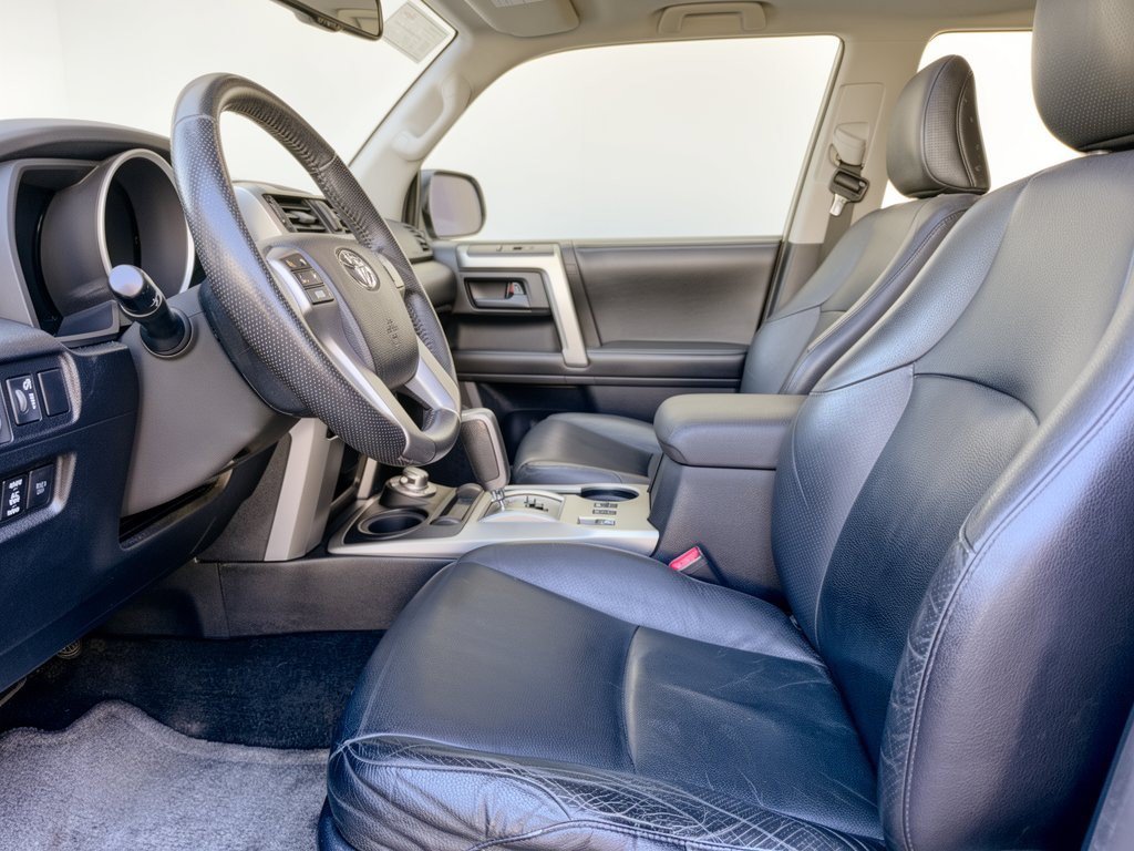 Used 2011 Toyota 4Runner Limited AWD/4WD image 5