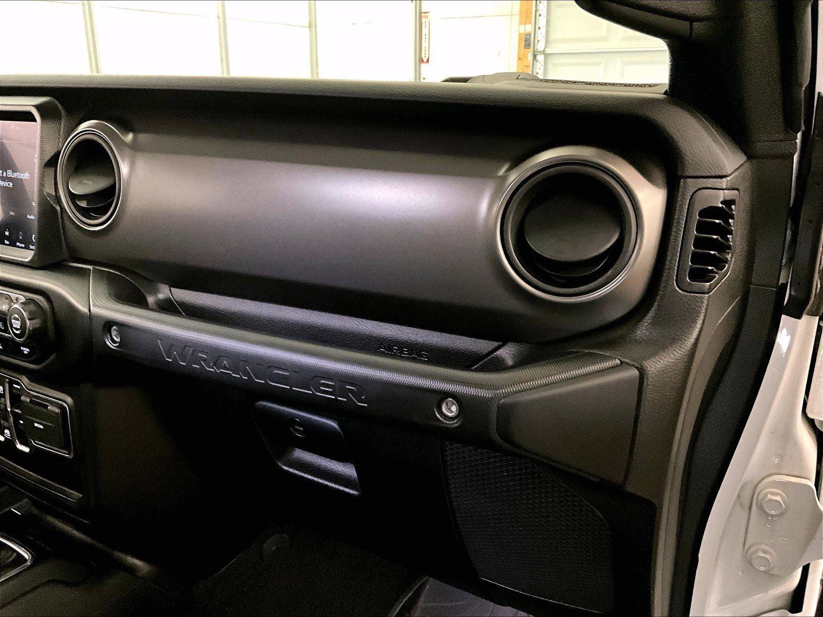 Used 2023 Jeep Wrangler Unlimited w/ 8.4" Radio Group AWD/4WD image 15