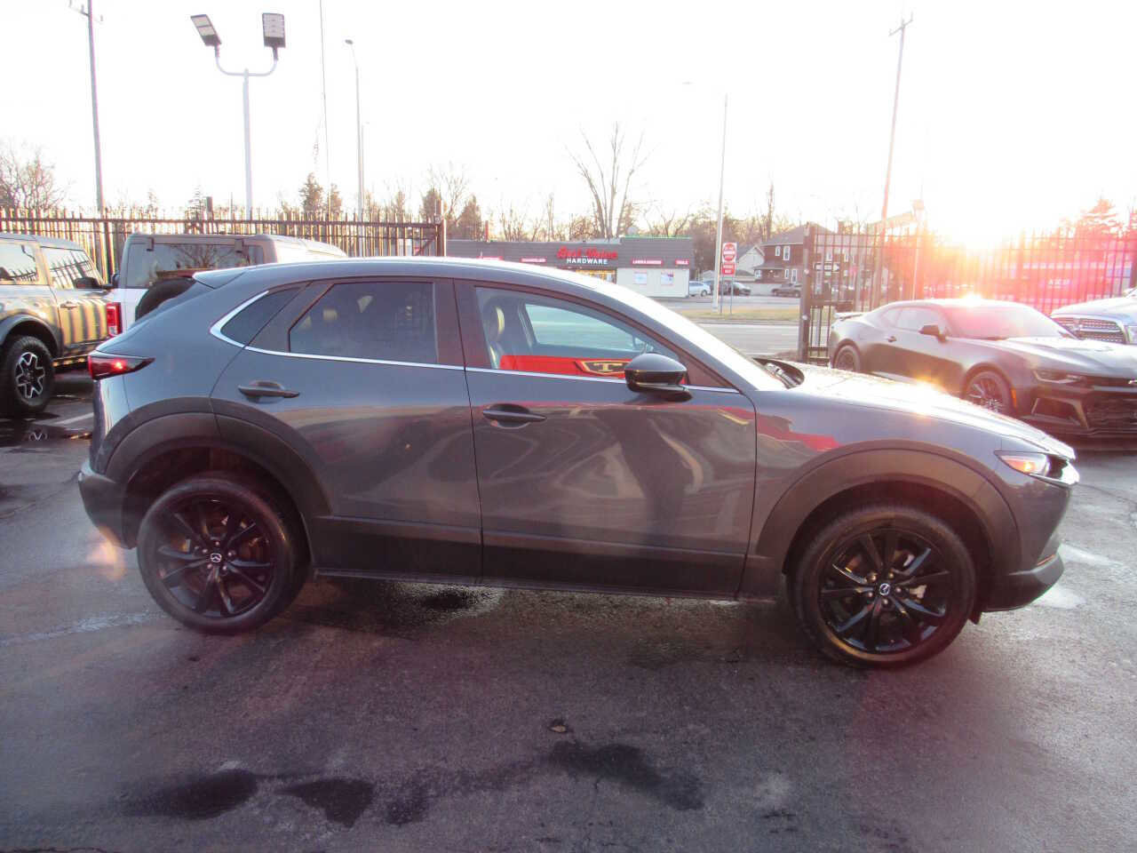 Used 2024 MAZDA CX-30 AWD 2.5 S w/ Preferred Package image 4