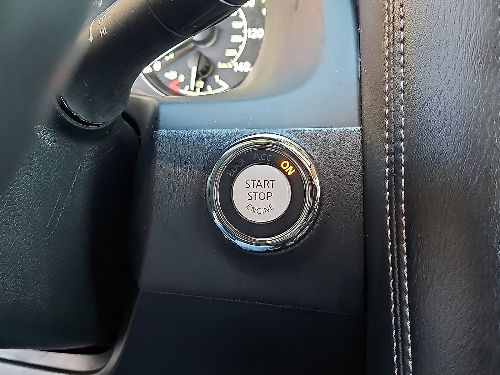 Certified 2022 Nissan Armada Platinum w/ Captain's Chairs Package image 33