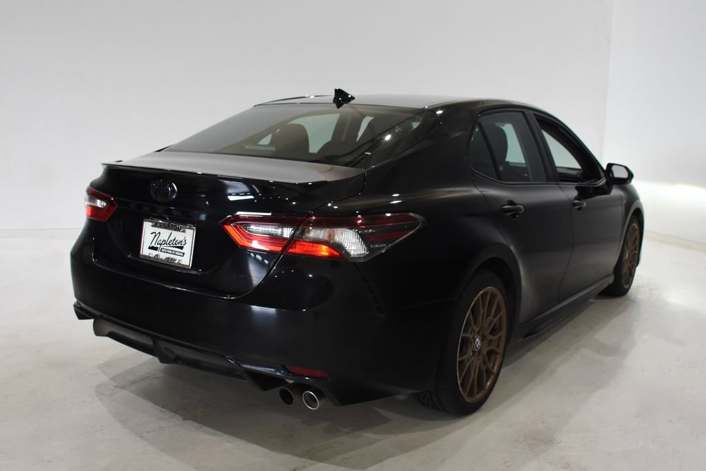Used 2023 Toyota Camry SE FWD image 4