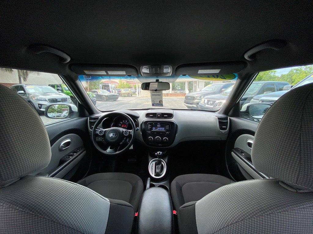 Used 2019 Kia Soul image 14