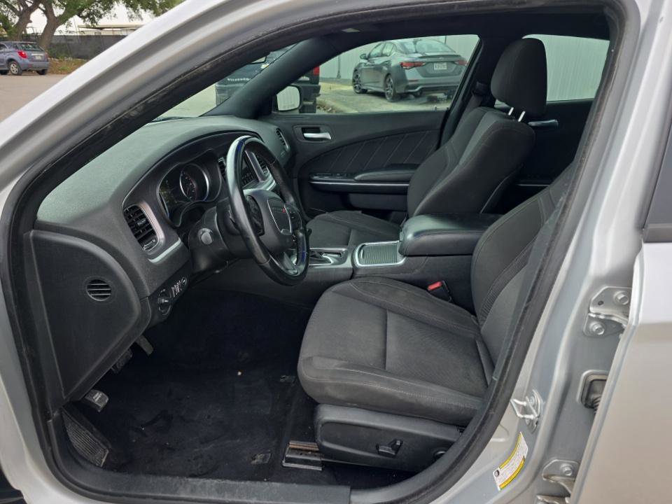 Used 2019 Dodge Charger SXT RWD image 14