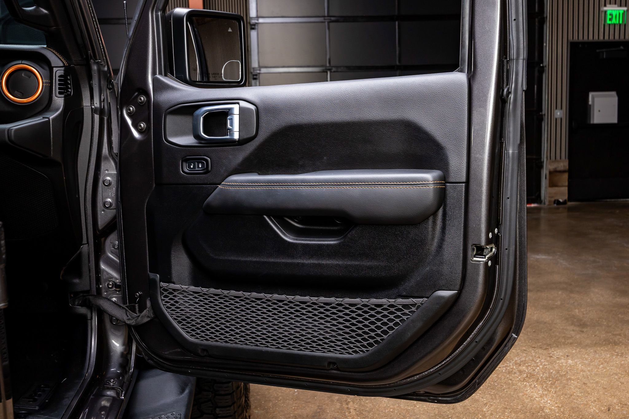 Used 2021 Jeep Gladiator Overland AWD/4WD image 36