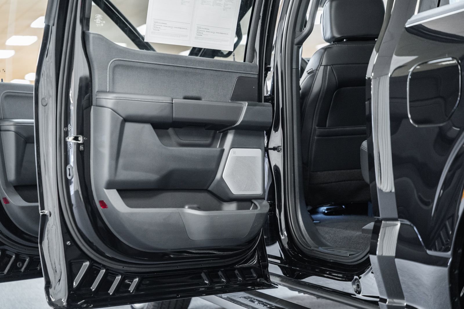 Certified 2025 Ford F150 Lariat w/ Equipment Group 502A High image 43