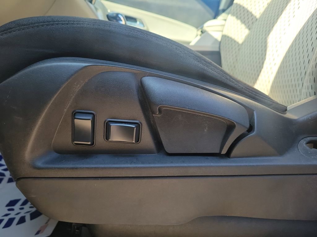 Used 2012 Chevrolet Equinox LS image 20