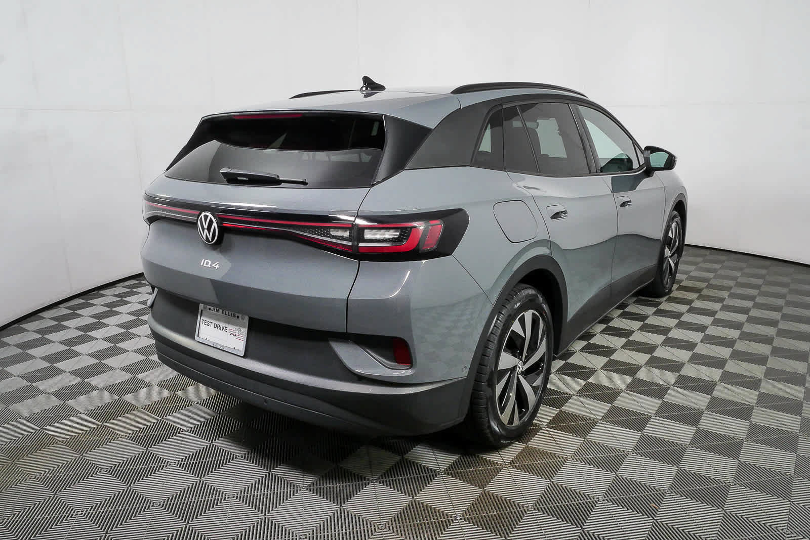 Certified 2023 Volkswagen ID.4 2WD image 32