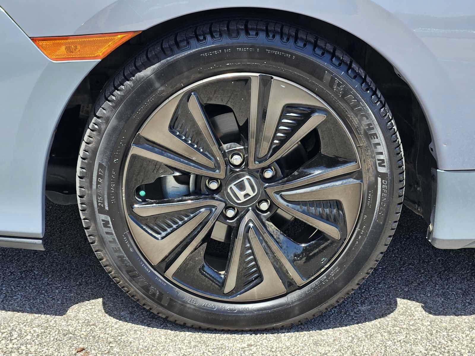 Used 2019 Honda Civic EX image 9
