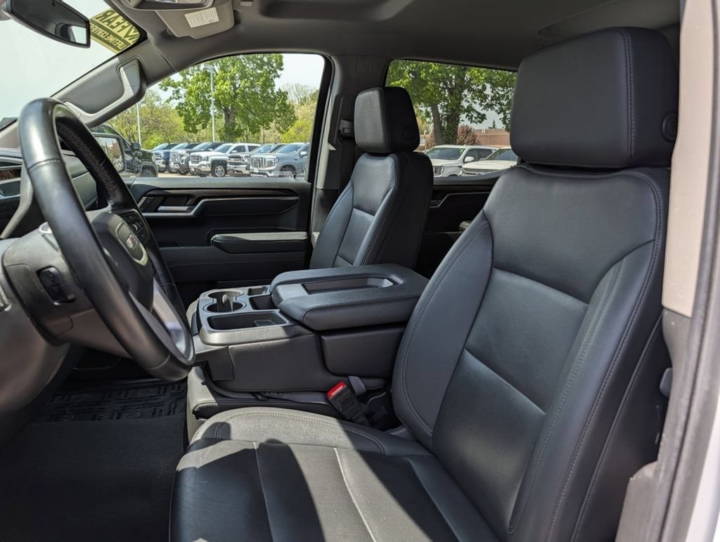 Used 2024 GMC Sierra 1500 SLT AWD/4WD image 36