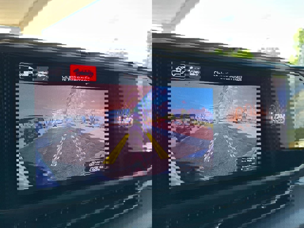 New 2025 Jeep Wrangler Sahara image 24