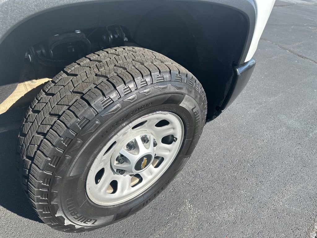 Used 2024 Chevrolet Silverado 3500 W/T image 23