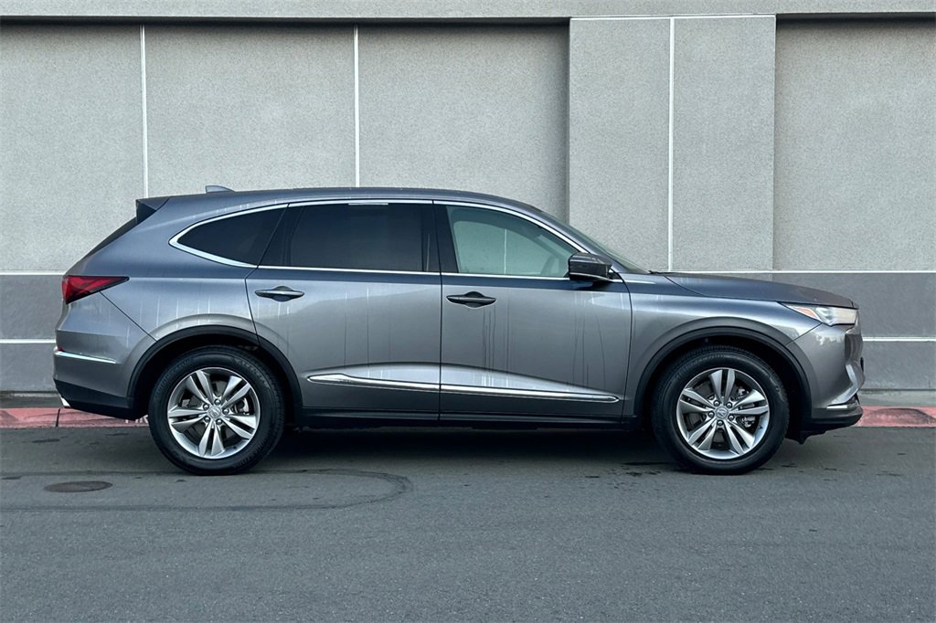 Certified 2024 Acura MDX SH-AWD image 3