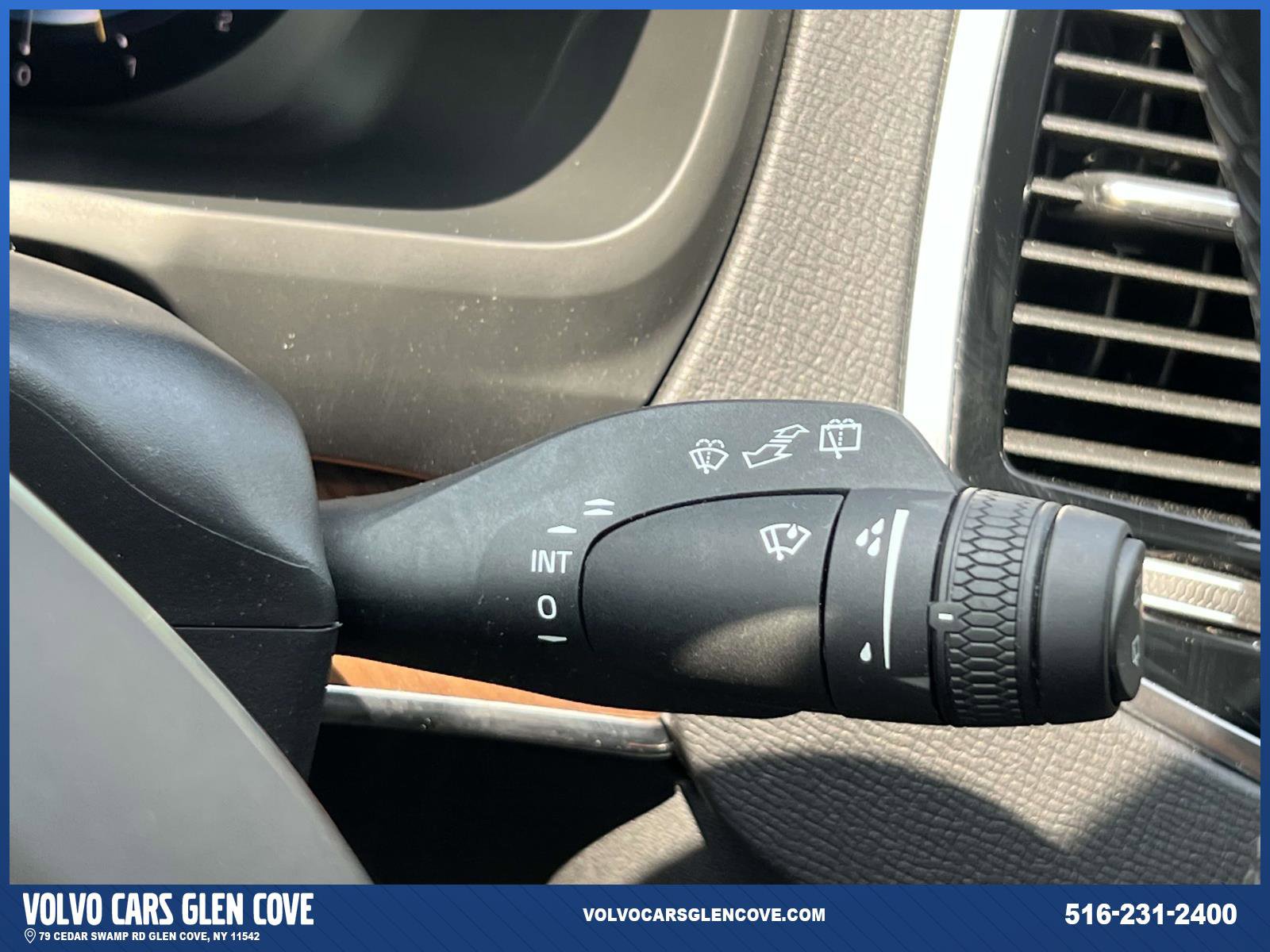 Certified 2025 Volvo XC90 B5 Plus w/ Protection Package Premier image 26