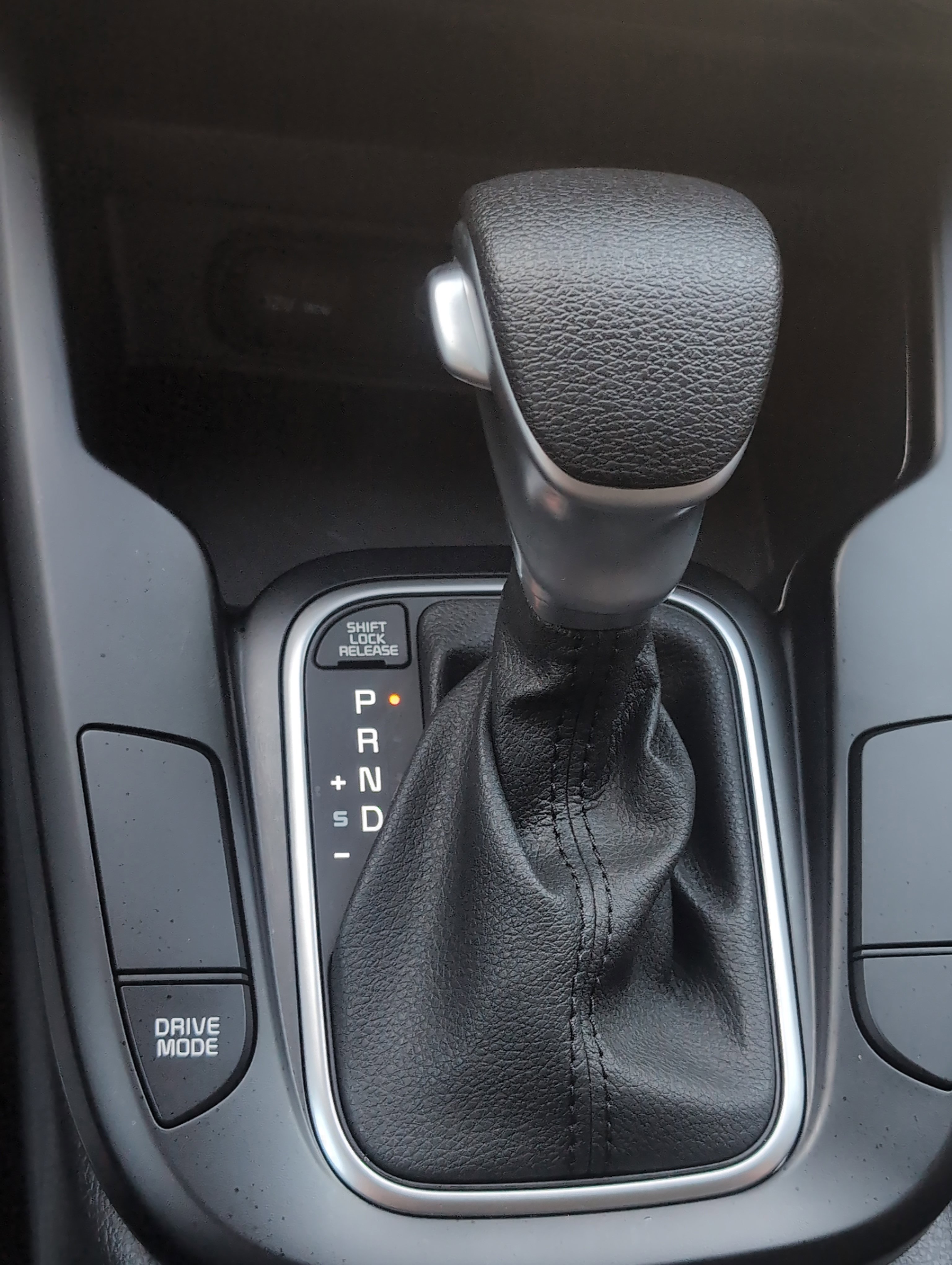 Used 2025 Kia Soul LX w/ LX Technology Package image 25