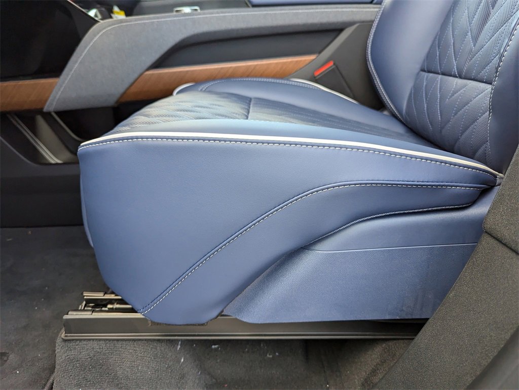 New 2026 Cadillac Vistiq Premium Luxury image 13