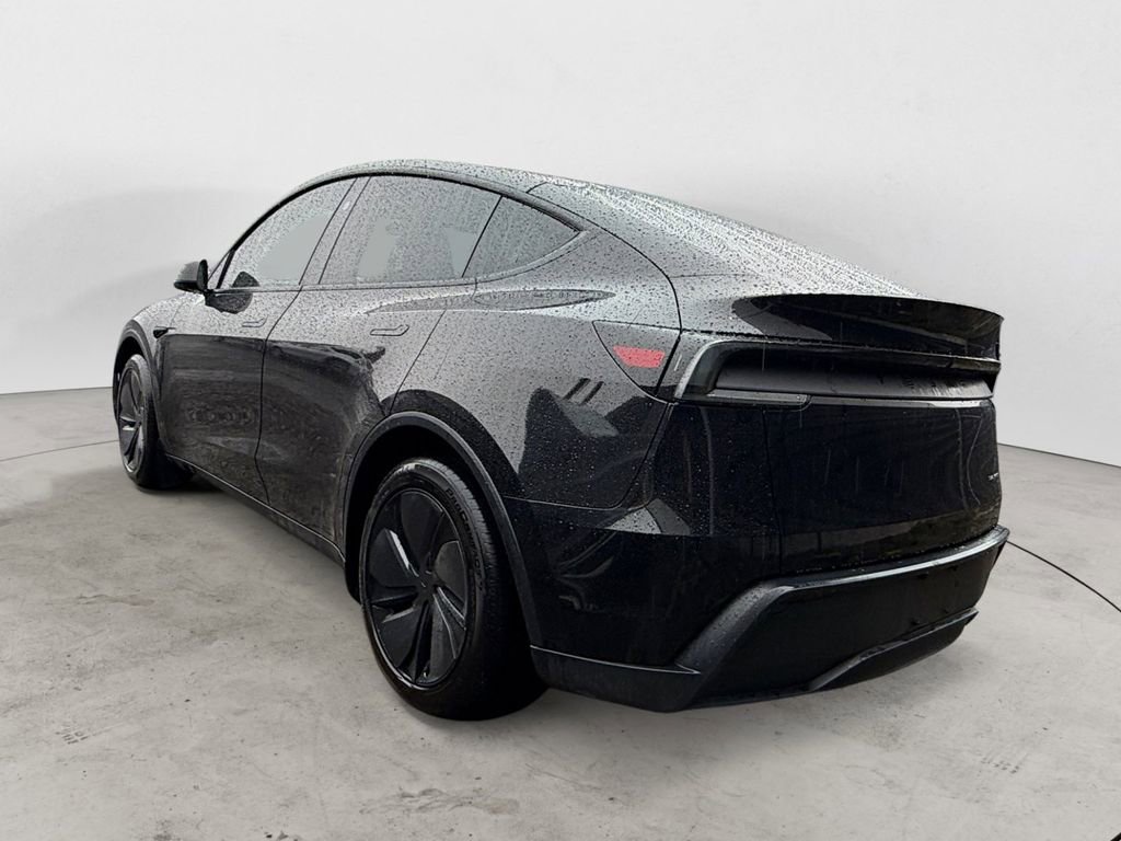 Used 2026 Tesla Model Y Long Range image 2