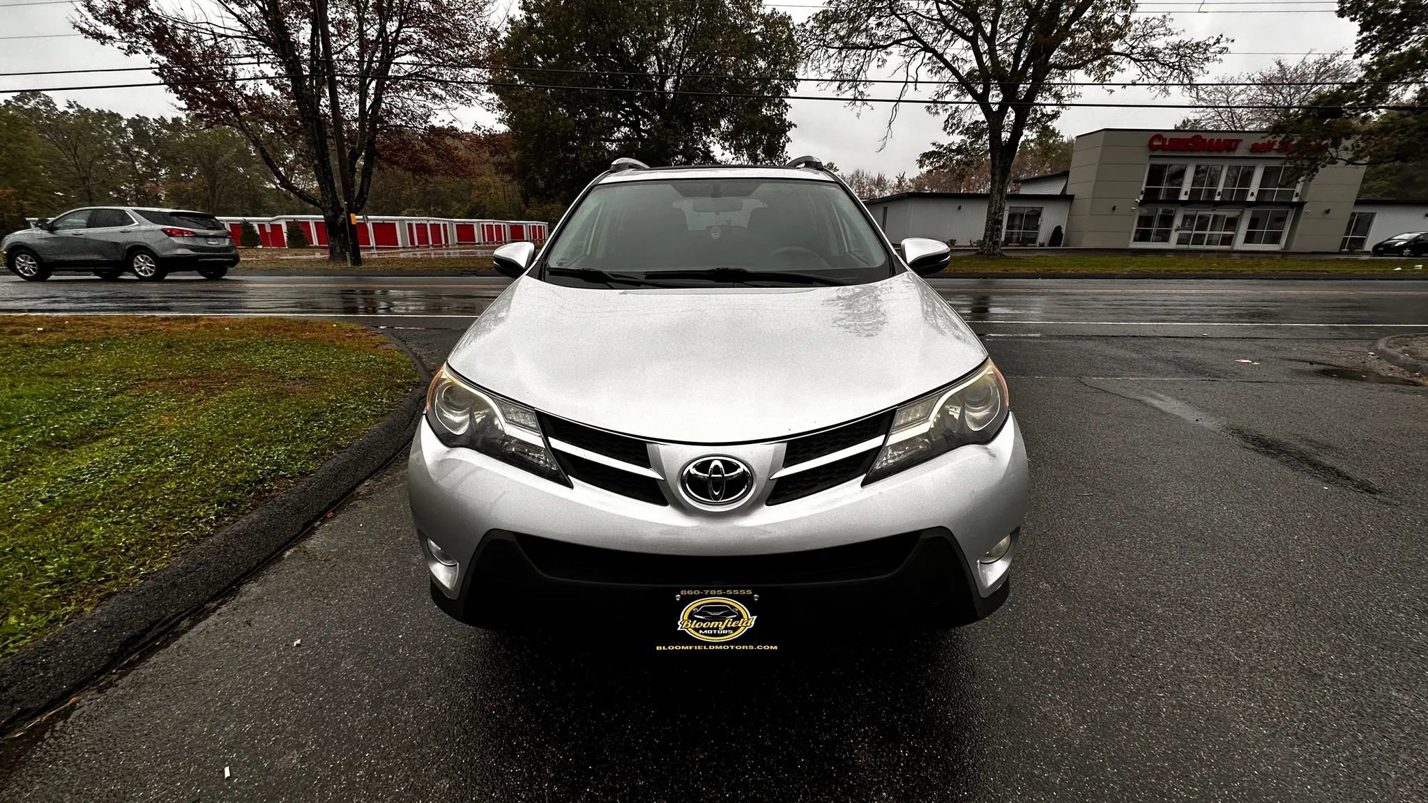 Used 2015 Toyota RAV4 XLE image 2