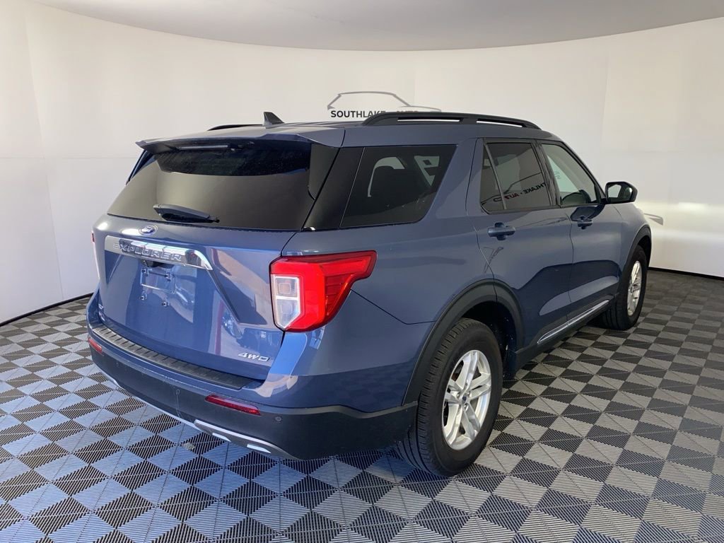 Used 2021 Ford Explorer XLT w/ Equipment Group 202A AWD/4WD image 9