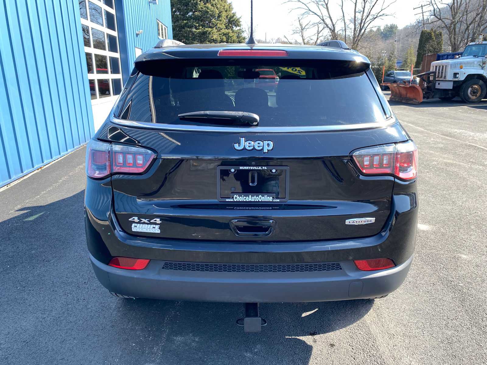 Used 2019 Jeep Compass Latitude w/ Popular Equipment Group AWD/4WD image 12