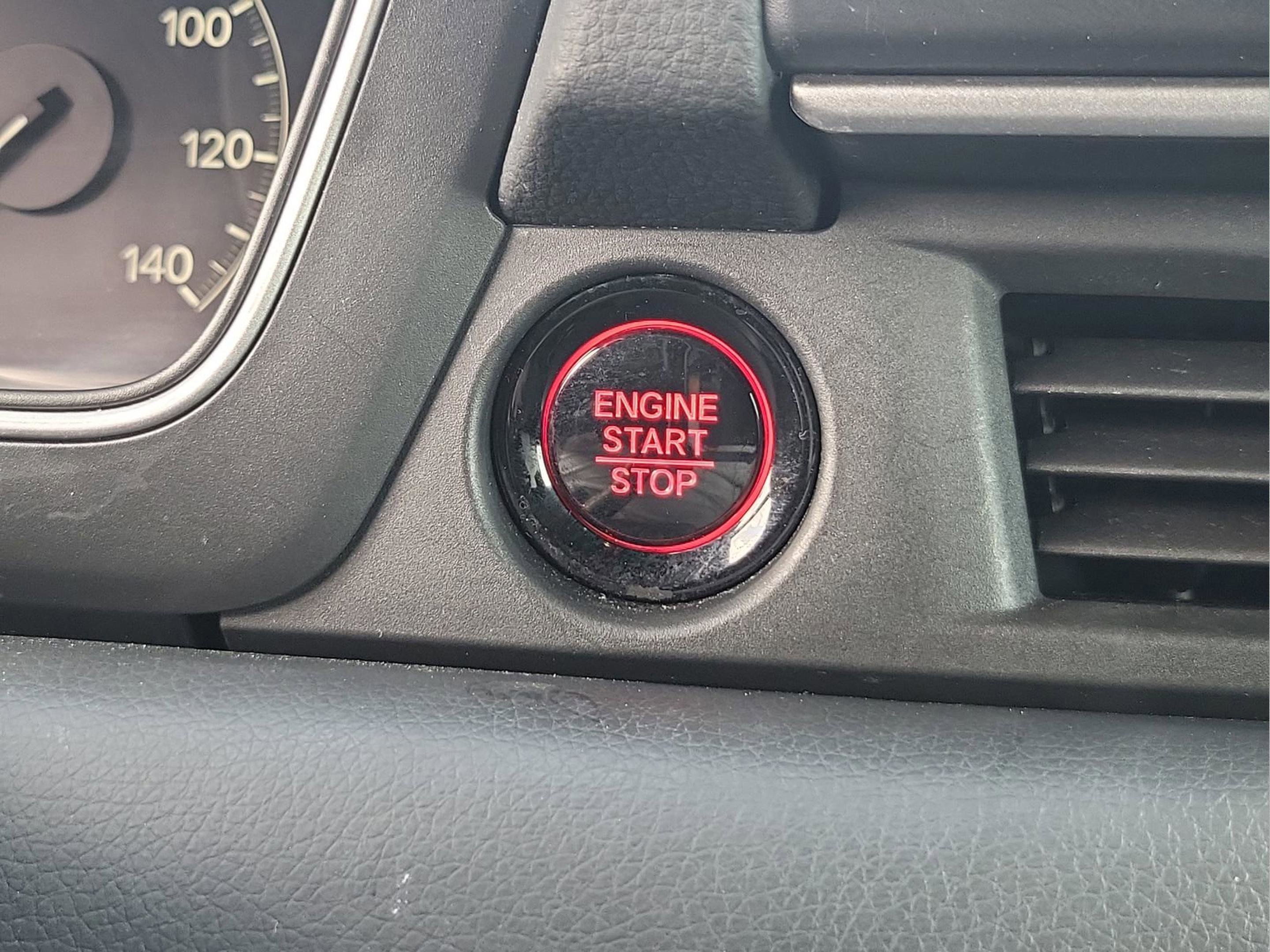 Certified 2024 Honda Pilot Sport image 29