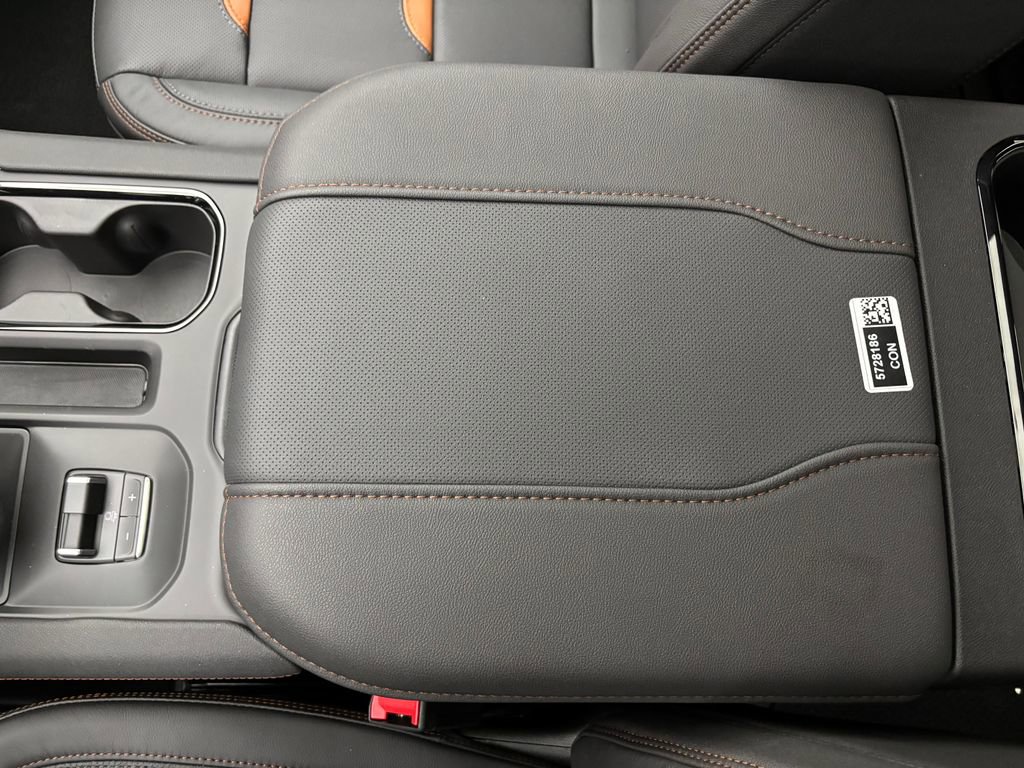 New 2026 GMC Sierra 1500 AT4 w/ AT4 Premium Package image 32