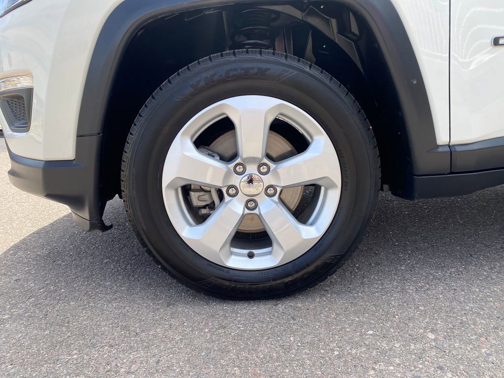 Used 2019 Jeep Compass Latitude w/ Cold Weather Group AWD/4WD image 26