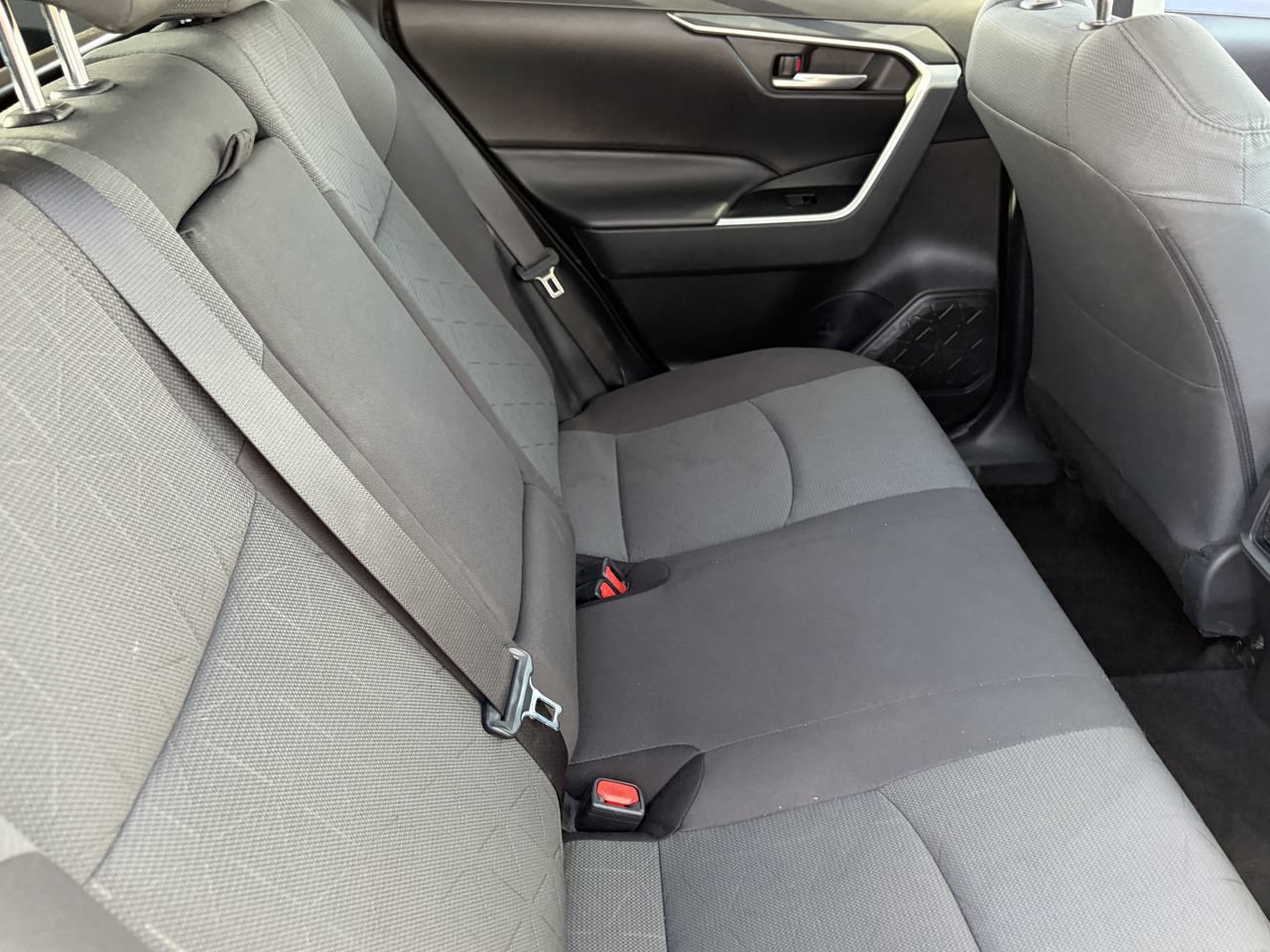 Used 2023 Toyota RAV4 XLE AWD/4WD image 12