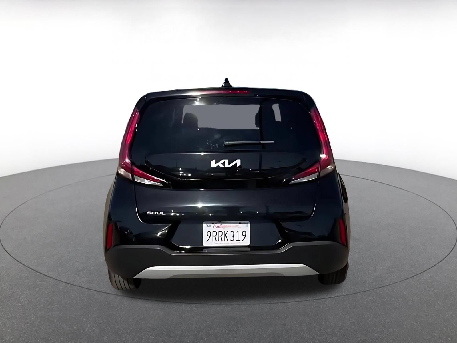 Used 2025 Kia Soul LX w/ LX Technology Package FWD image 12
