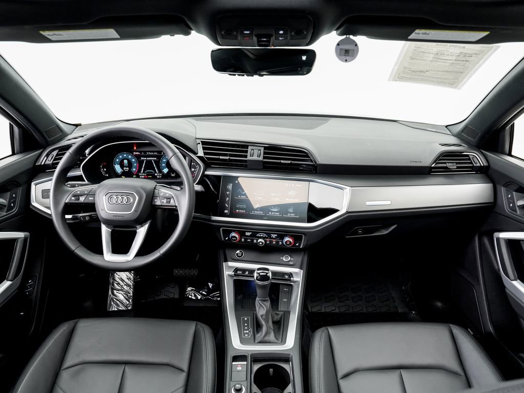 Certified 2025 Audi Q3 2.0T Premium Plus w/ Premium Plus Package image 19