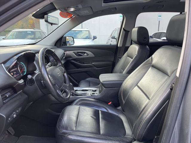 Used 2020 Chevrolet Traverse RS image 13