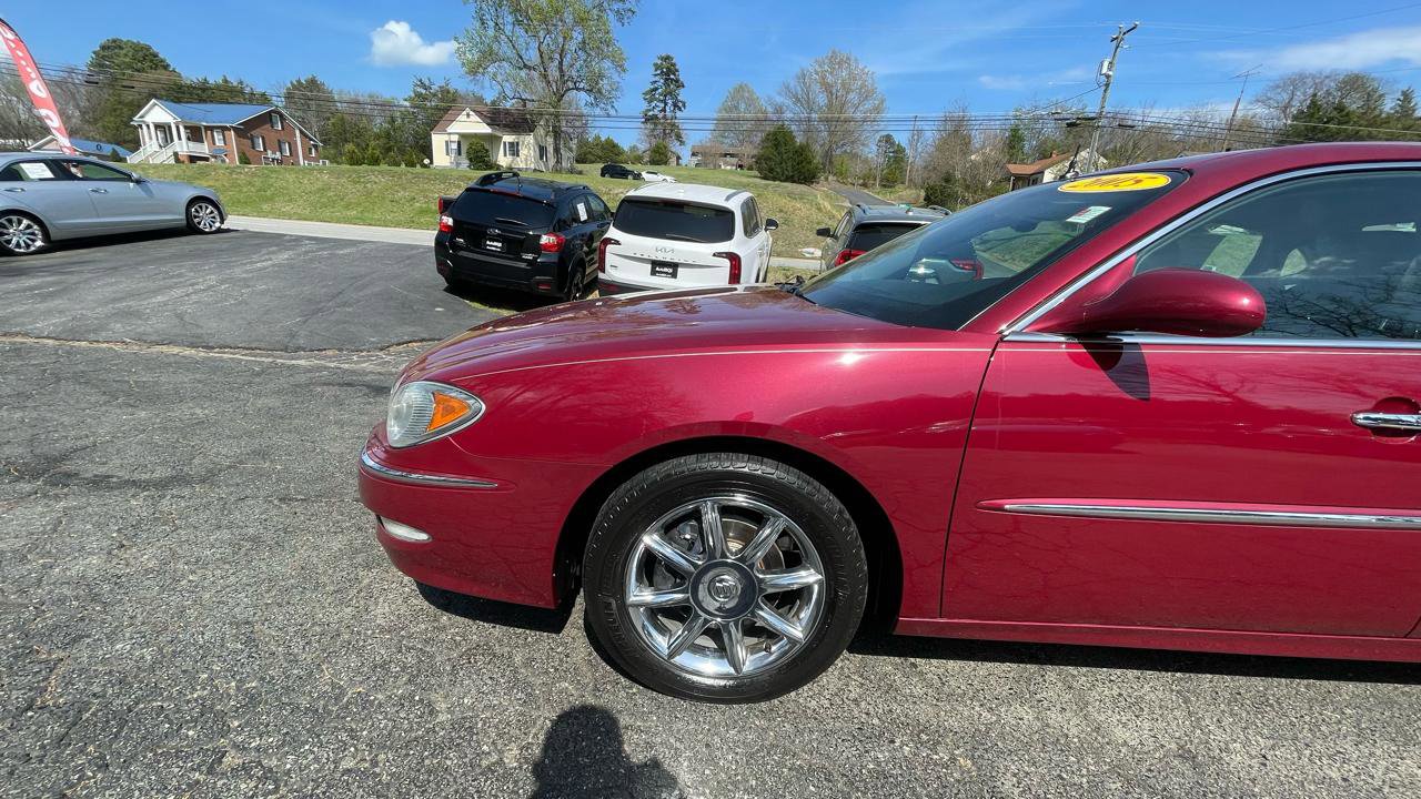 Used 2005 Buick LaCrosse CXS w/ Gold Convenience Package FWD image 2