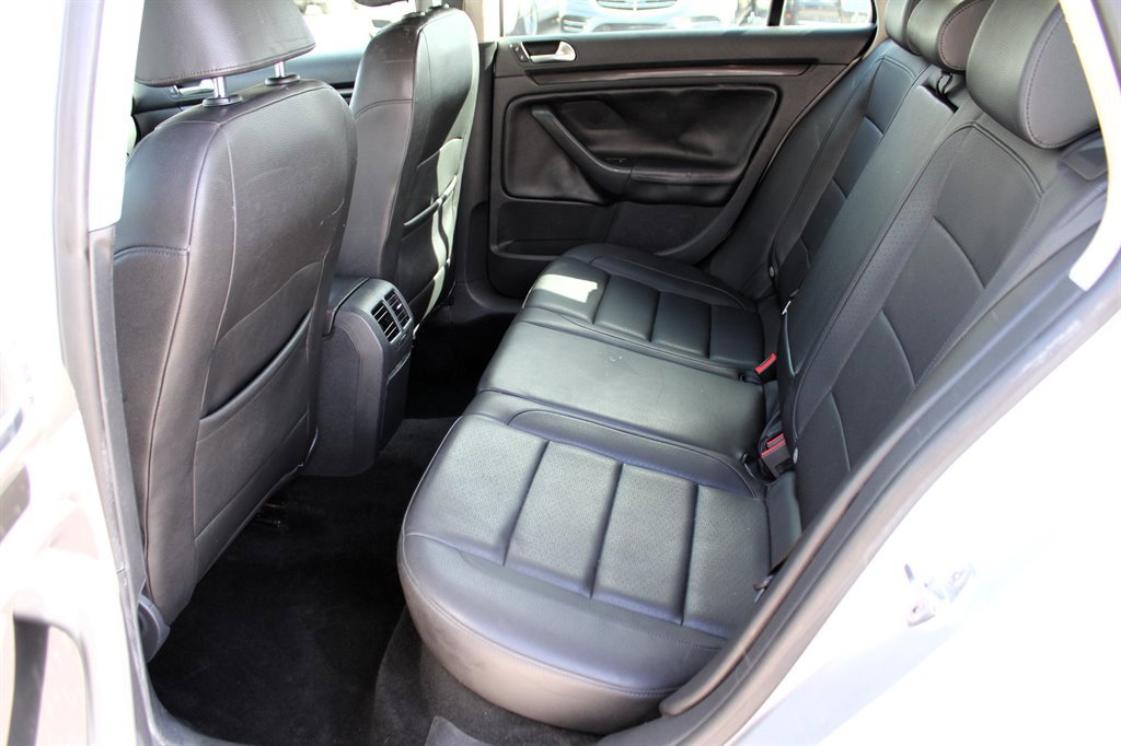 Used 2012 Volkswagen Jetta TDI image 18