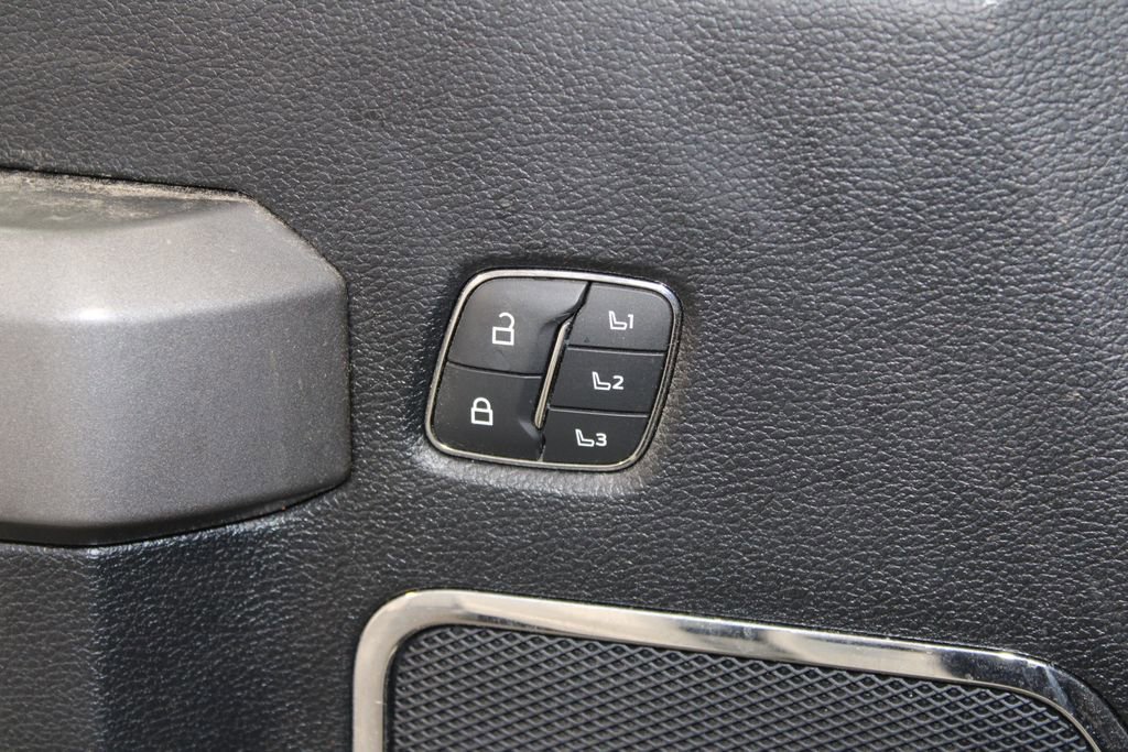 Used 2020 Ford F250 Platinum image 28