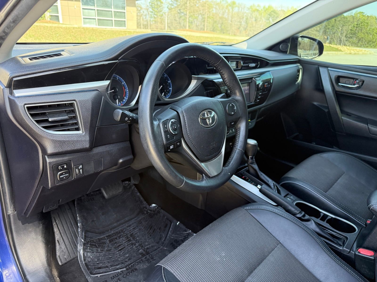 Used 2015 Toyota Corolla S image 21