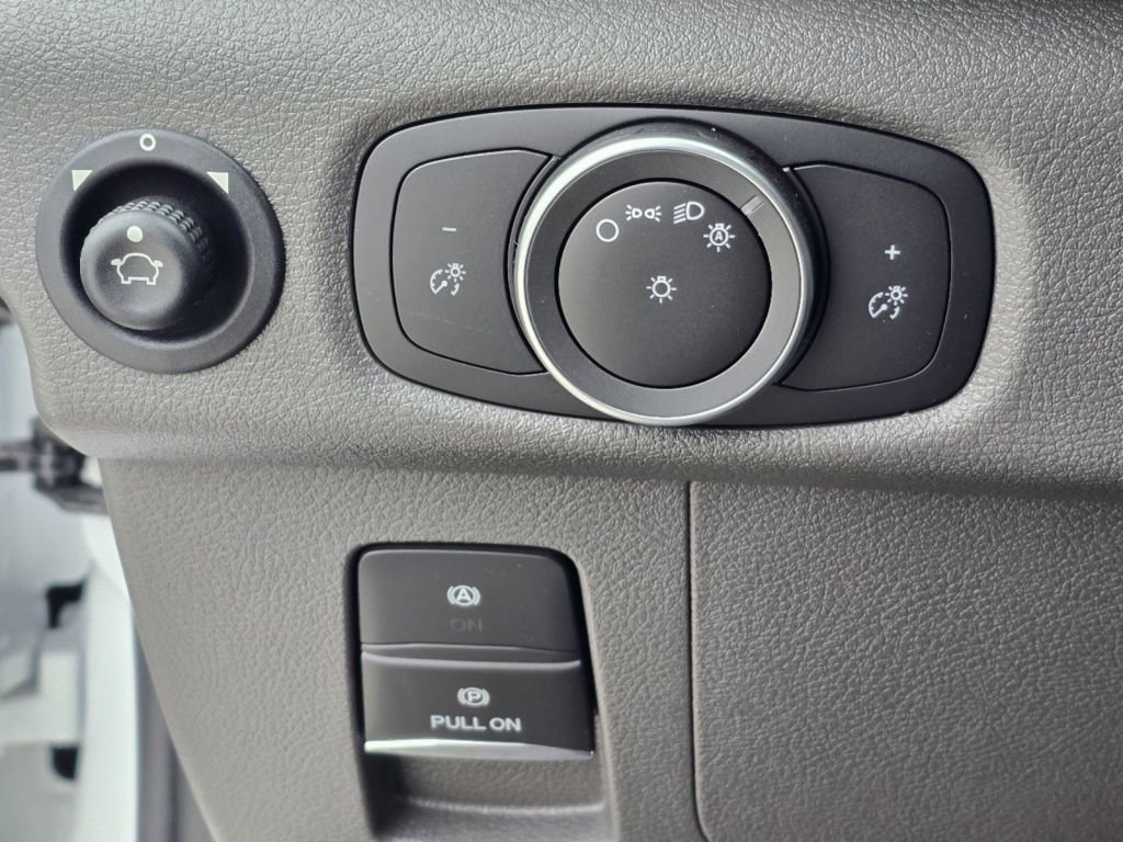 Used 2024 Ford E-Transit 148 High Roof image 13