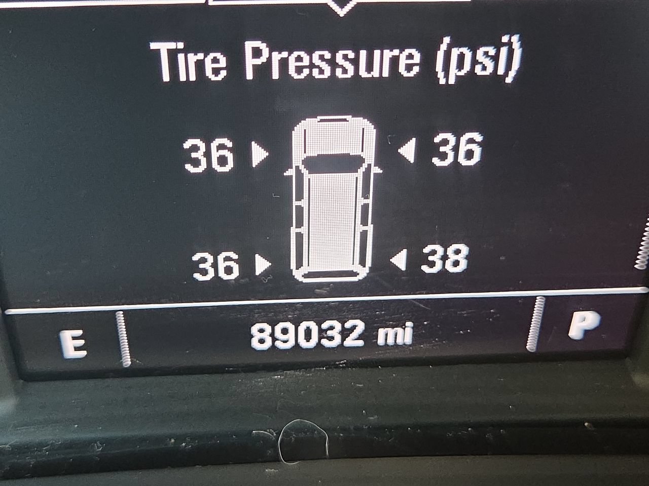 Used 2018 Chevrolet Equinox LT FWD image 29