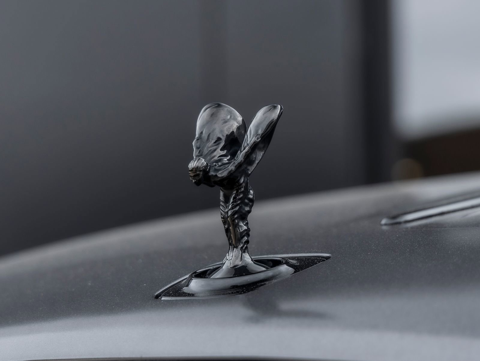 Used 2018 Rolls-Royce Wraith RWD image 21