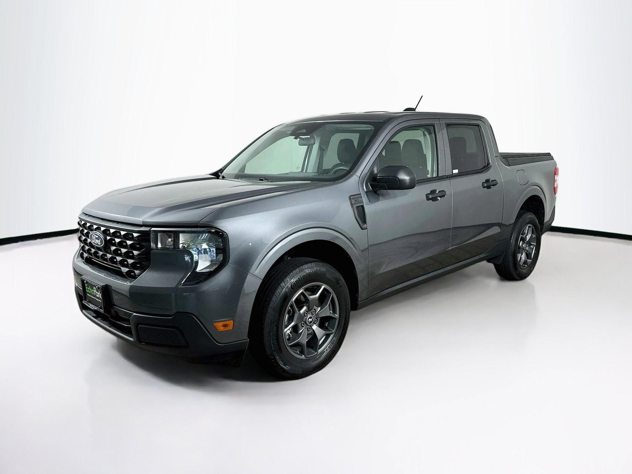 Used 2025 Ford Maverick XL FWD image 3