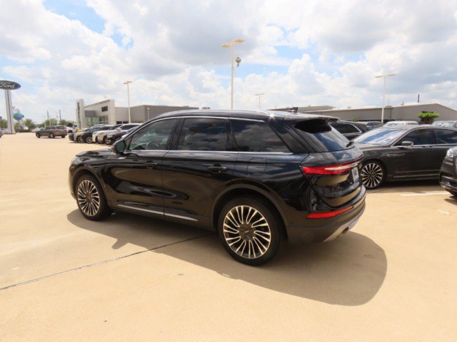 Certified 2020 Lincoln Corsair Reserve w/ Equipment Group 201A image 15