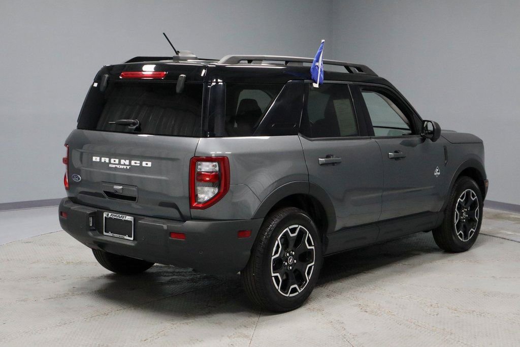 Certified 2025 Ford Bronco Sport Outer Banks w/ Outer Banks Tech Package+ image 13