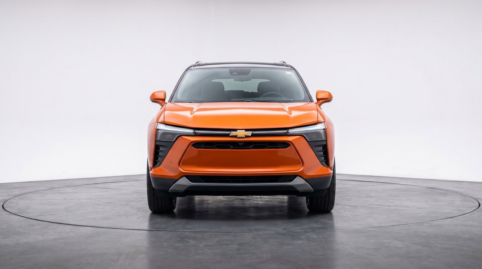 Used 2025 Chevrolet Blazer LT FWD image 2