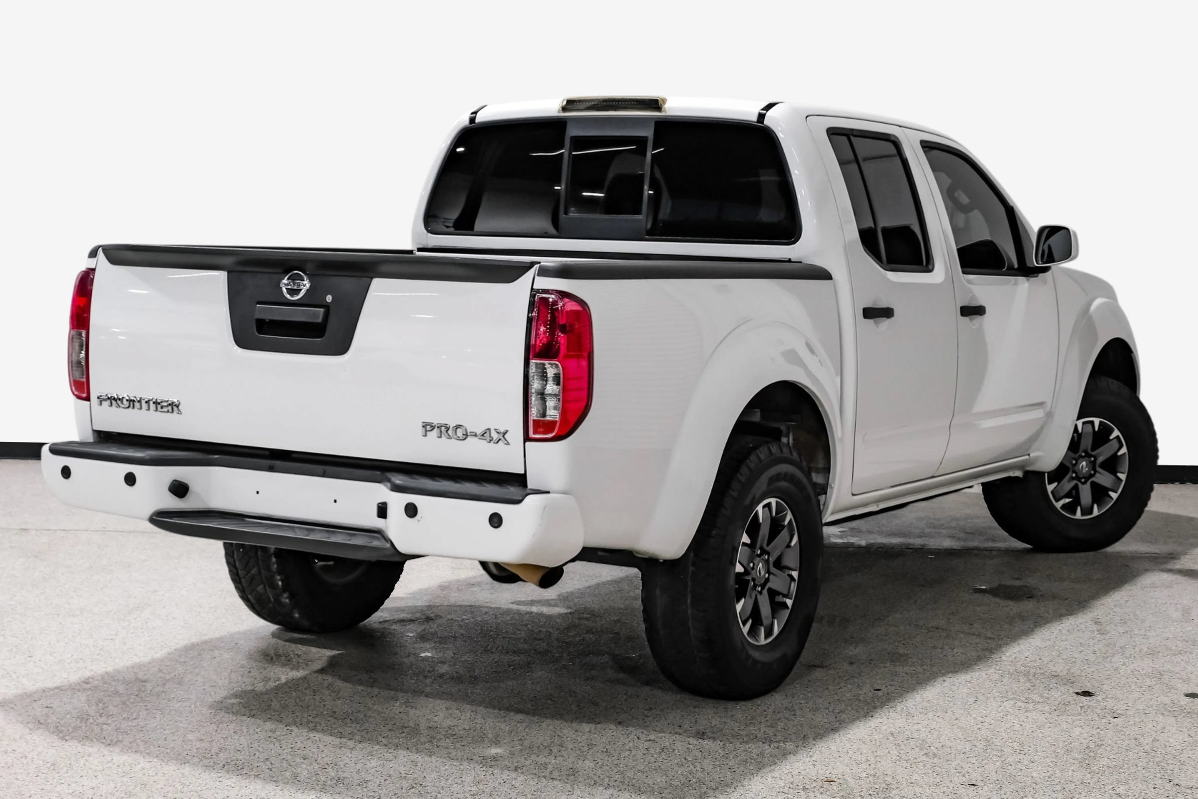 Used 2019 Nissan Frontier PRO-4X AWD/4WD image 6