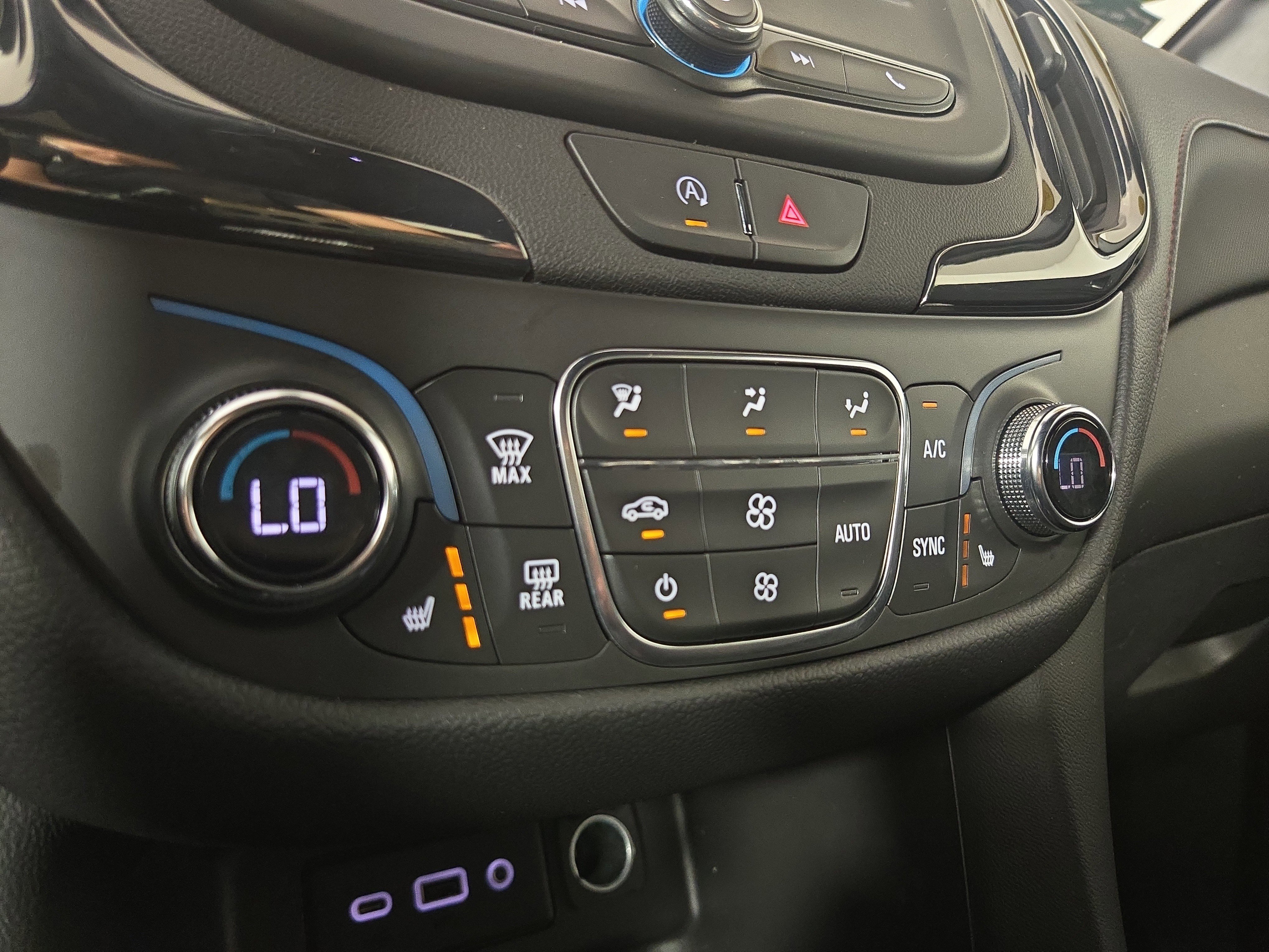 Certified 2023 Chevrolet Equinox RS image 28