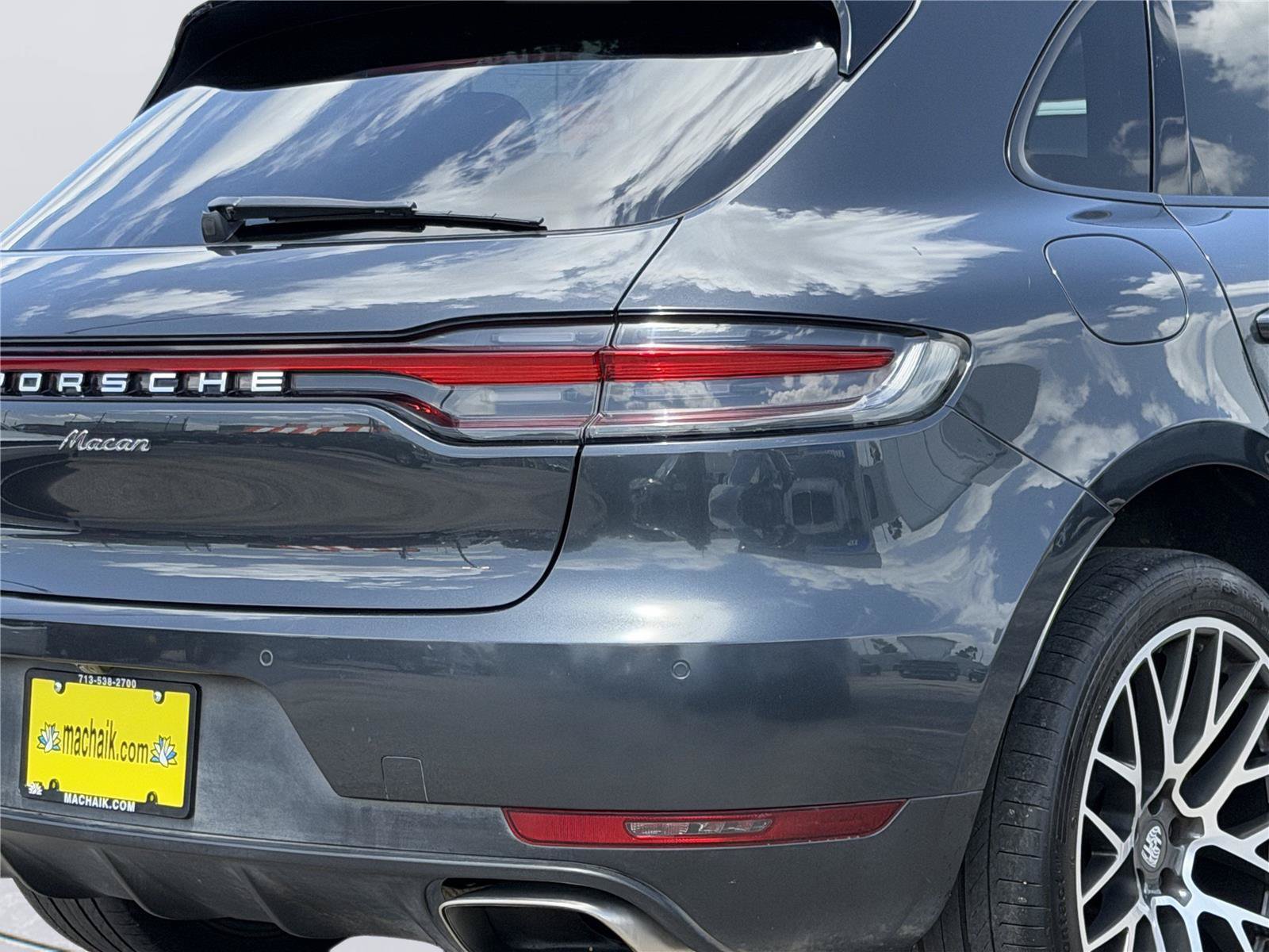 Used 2019 Porsche Macan AWD/4WD image 10