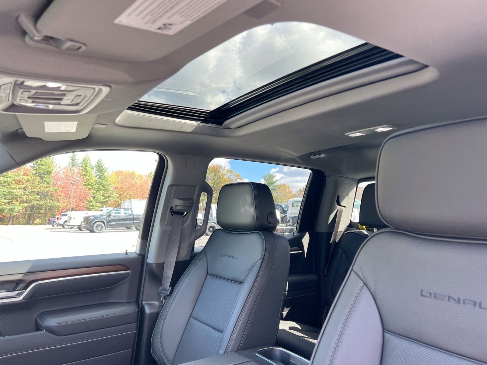 New 2026 GMC Sierra 1500 Denali w/ Denali Reserve Package image 21