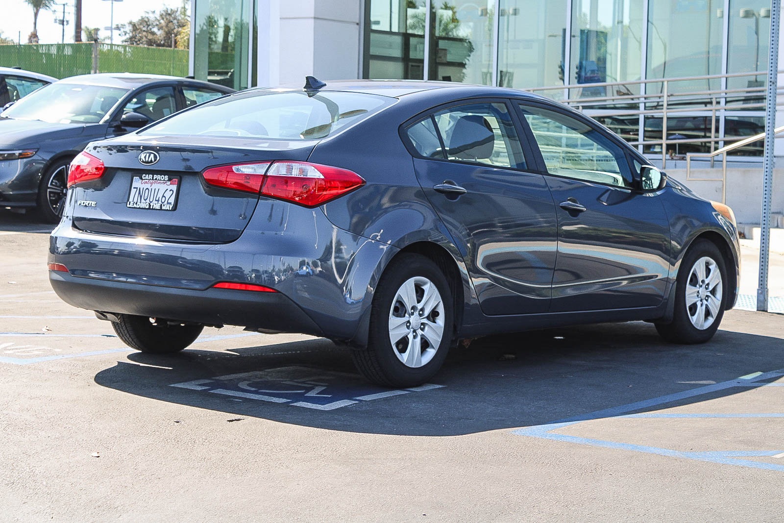 Used 2016 Kia Forte LX FWD image 7