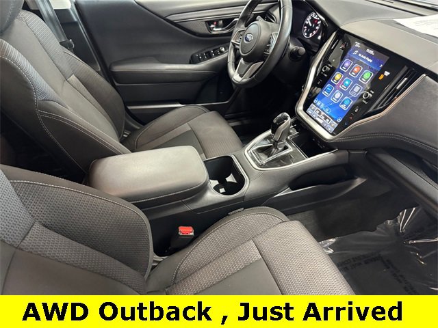 Used 2022 Subaru Outback Premium image 8