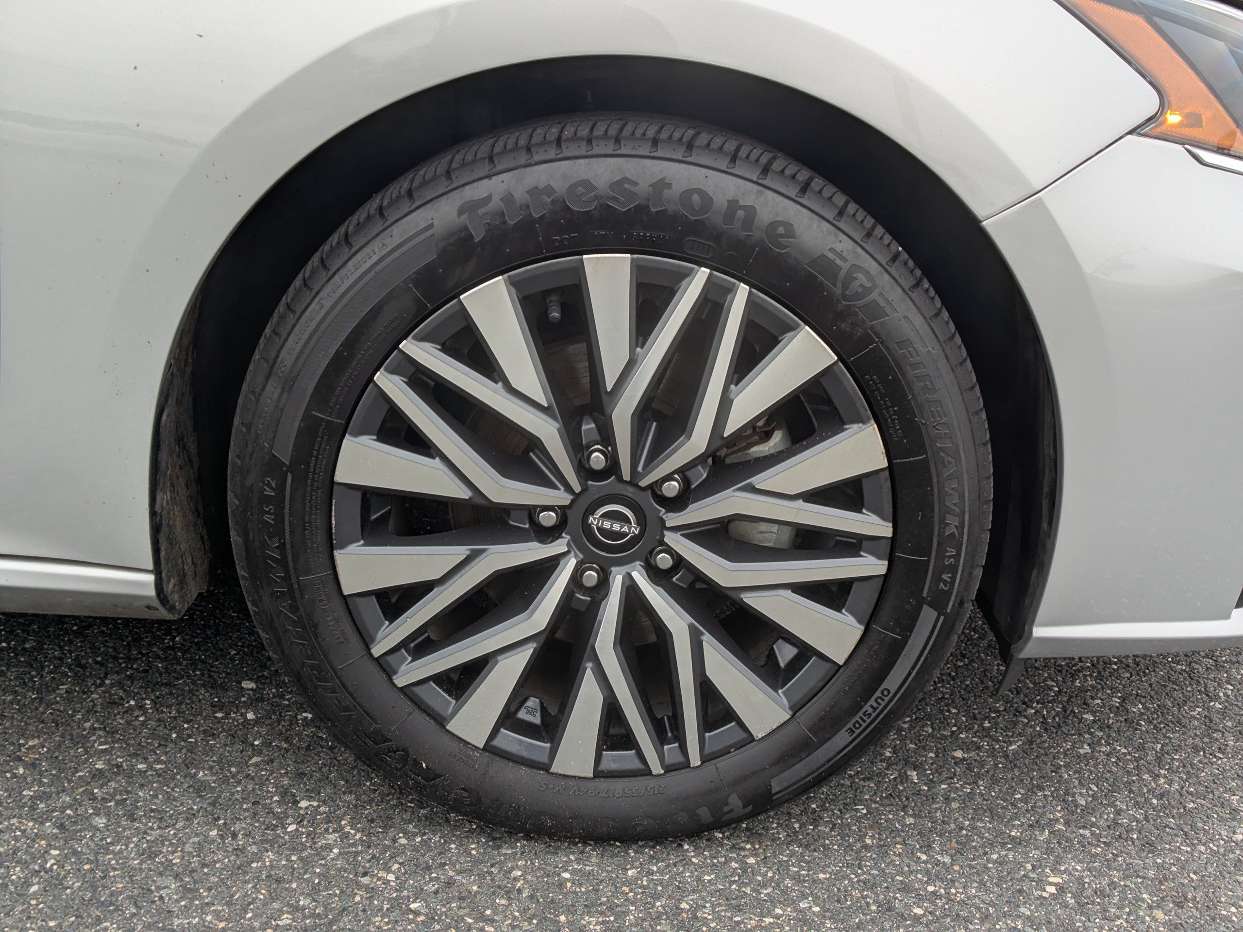 Used 2024 Nissan Altima 2.5 SV FWD image 11