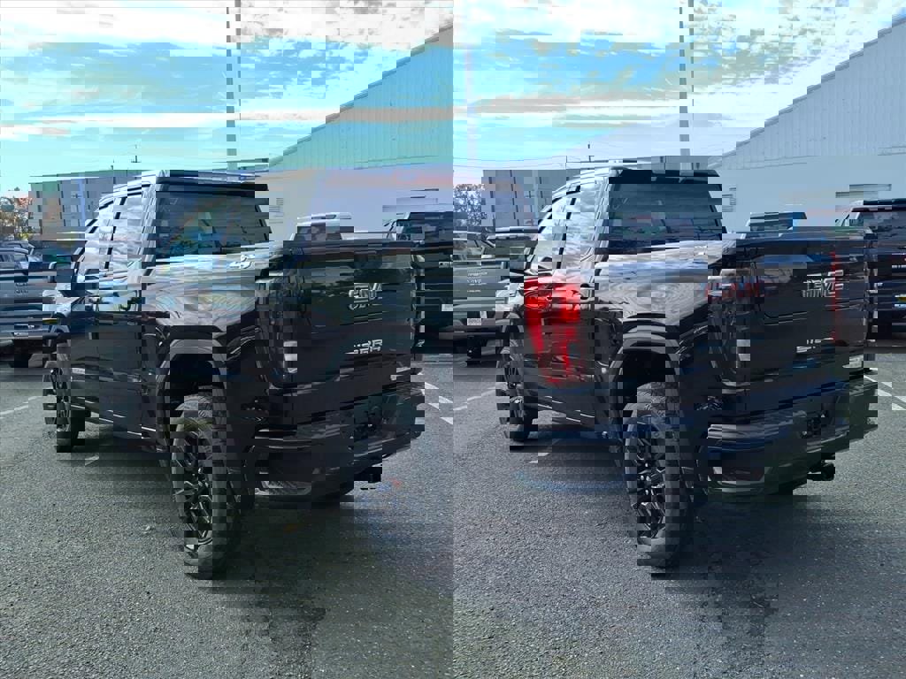 New 2026 GMC Sierra 1500 Elevation image 4