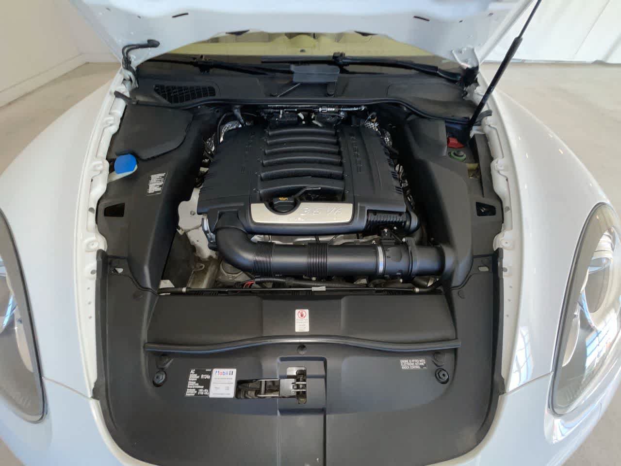 Used 2013 Porsche Cayenne AWD/4WD image 26